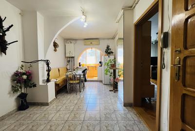Apartament cu 3 camere decomandat, mobilat în Torontalului - 1