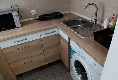 Garsonieră decomandată în Lipovei