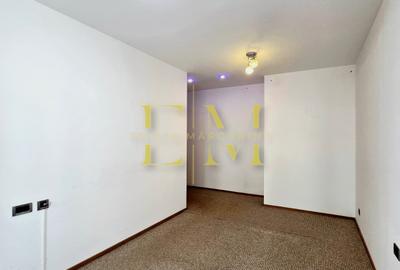 Apartament cu 3 camere decomandat în Tractorul - 5