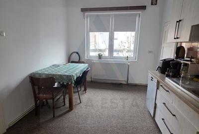 Apartament cu 2 camere circular, mobilat în Reșița - 6