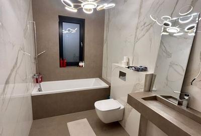Casă cu 4 camere cu Canalizare în Paleu
