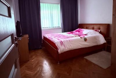Apartament cu 3 camere decomandat în Central - 3