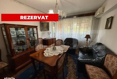 Apartament cu 4 camere decomandat, mobilat în Central