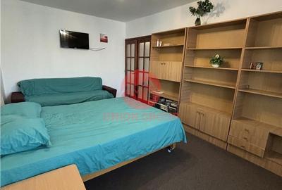 Apartament cu 3 camere în Stadion - 1