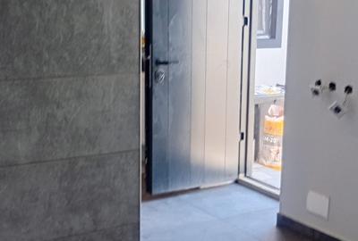 Casă cu 3 camere cu Teren 110 Mp în Giulești - 19