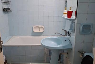 Apartament cu 2 camere decomandat în Intim - 3