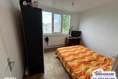 Apartament cu 3 camere decomandat în Țiglina 1