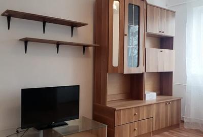 Apartament cu 2 camere semidecomandat în Exterior Vest