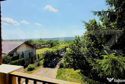 Casă cu 6 camere cu Teren 1108 Mp în Central
