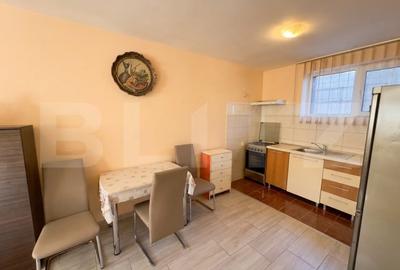 Apartament cu 2 camere semidecomandat, mobilat în Cetate