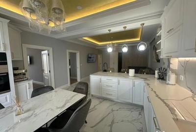 Apartament cu 3 camere decomandat în Rădăuți