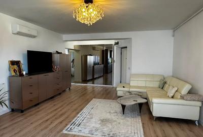 Apartament cu 2 camere semidecomandat, mobilat în Central
