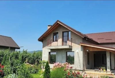 Casă cu 3 camere în Merei