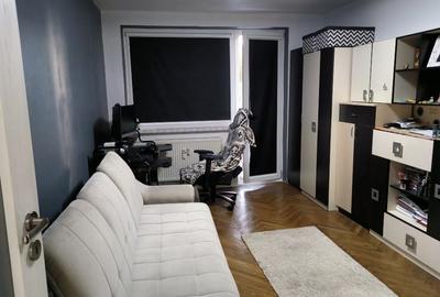 Apartament cu 2 camere decomandat în Central - 2