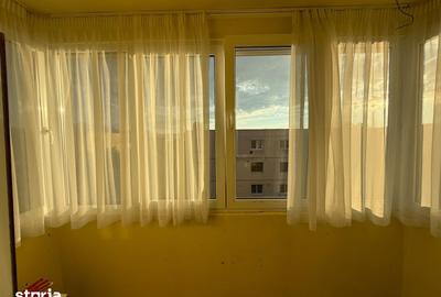 Apartament cu 2 camere decomandat în Triaj
