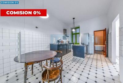 Apartament cu 2 camere semidecomandat, mobilat în Central - 1