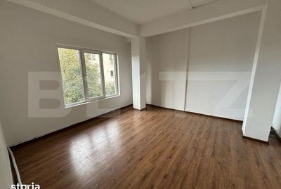 Spațiu comercial, de 220 mp, în Central - 5