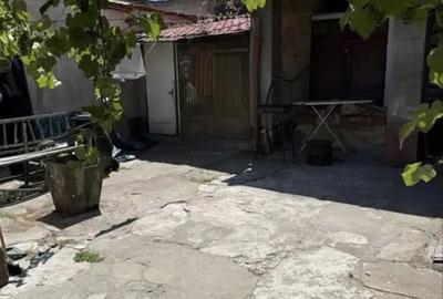Casă cu 4 camere în Gura Văii