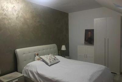 Apartament cu 3 camere semidecomandat în Răcădău