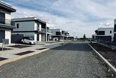 Casă cu 4 camere cu Teren 390 Mp în Nord - 9