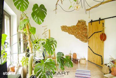 Apartament cu 2 camere decomandat în Centrul Istoric