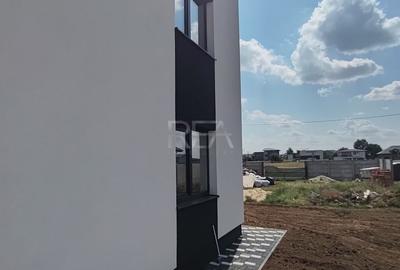 Casă cu 4 camere în Domnești