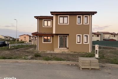 Casă cu 4 camere cu Teren 589 Mp în Săcălaz