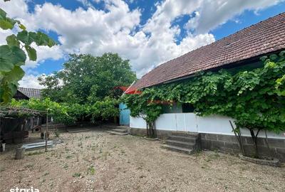 Casă cu 2 camere cu Teren 1000 Mp în Coldău