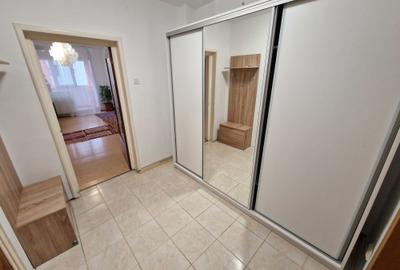 Apartament cu 2 camere semidecomandat în Titan - 4