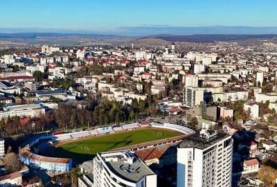 Spațiu comercial, de 40 mp, în Universității - 15