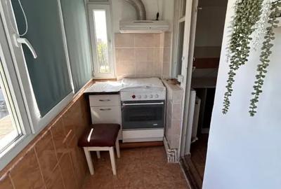 Apartament cu 2 camere decomandat în Buzaului