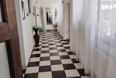 Casă cu 3 camere cu Teren 547 Mp în Central