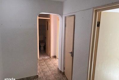 Apartament cu 2 camere decomandat în Moșilor