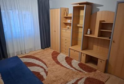 Apartament cu 2 camere decomandat în UTA