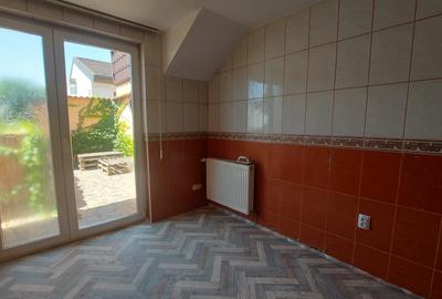Casă cu 5 camere cu Canalizare în Tineretului - 8