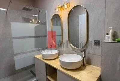 Apartament cu 3 camere semidecomandat în Politehnica