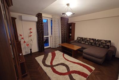 Apartament cu 3 camere decomandat, mobilat în Universitate - 1
