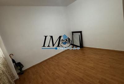 Apartament cu 3 camere decomandat în Ampoi 3