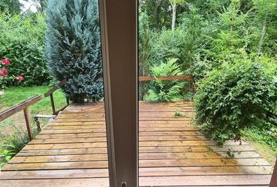 Casă cu 9 camere cu Teren 1737 Mp în Central - 8