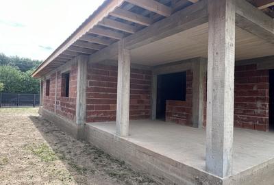 Casă cu 3 camere în Suseni - 4