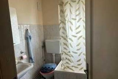 Apartament cu 3 camere decomandat în Central - 1