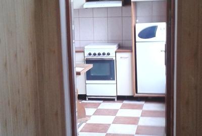 Casă cu 4 camere cu Teren 240 Mp în Central
