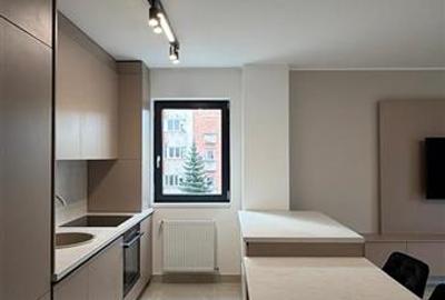 Apartament cu 3 camere semidecomandat, mobilat în Zorilor - 6