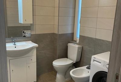 Apartament cu 3 camere semidecomandat în Central - 3