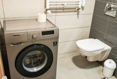 Apartament cu 2 camere decomandat în Tractorul - 5