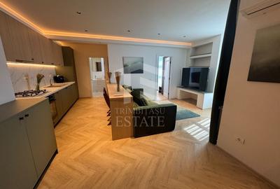 Apartament cu 2 camere semidecomandat, mobilat în Central