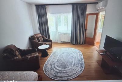 Garsonieră decomandată în Tei