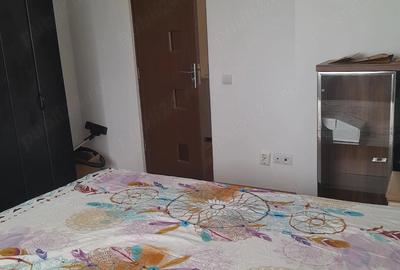 Apartament cu 3 camere semidecomandat în Florești - 12