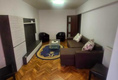 Apartament cu 3 camere decomandat în Tudor - 1