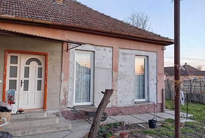 Casă cu 3 camere în Central - 2